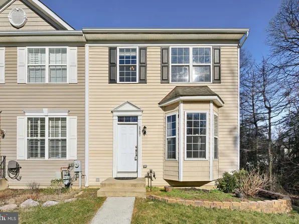 8267 Appalachian Dr, Pasadena, MD 21122