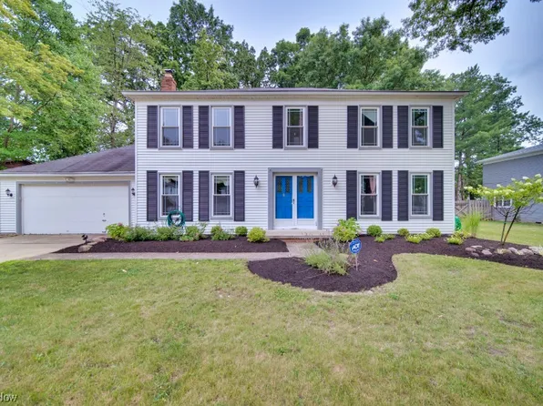 20745 Sandalwood Ln, Strongsville, OH 44149