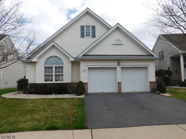 13 Delaware Crossing, Franklin Twp., NJ 08873
