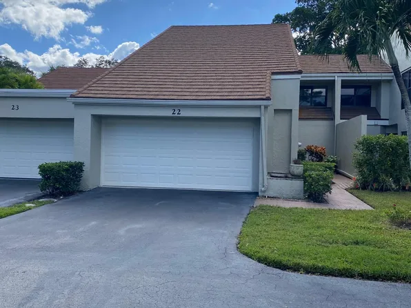 22 Balfour Road W, Palm Beach Gardens, FL 33418