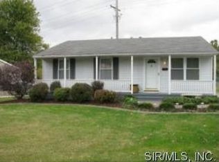 1 Vogue Dr, Swansea, IL