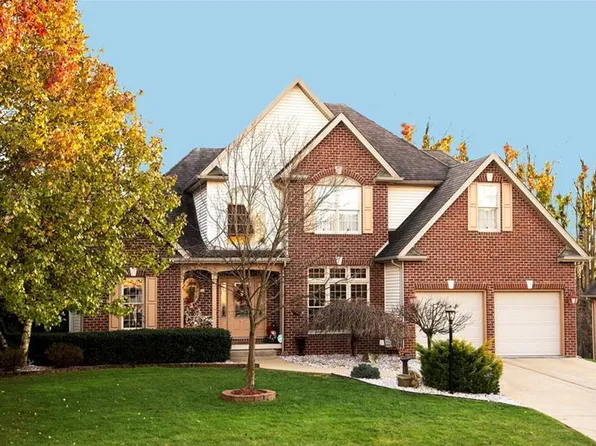 648 Crabapple Ln, Ellwood City, PA 16117