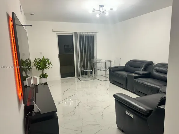 14951 SW 82nd Ln #17-305, Miami, FL 33193