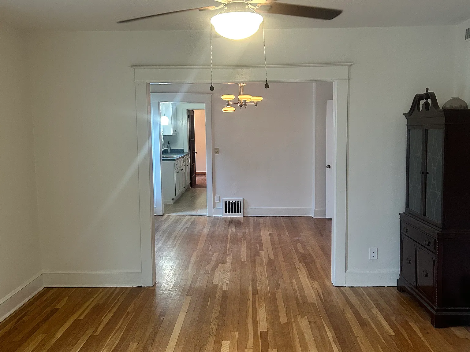 3 bed, $1,750 — Photo 4