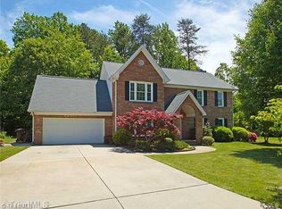 4112 Quarterstaff Ct, High Pt, NC 27265