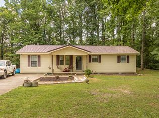1076 Beaverdale Rd NE, Dalton, GA 30721