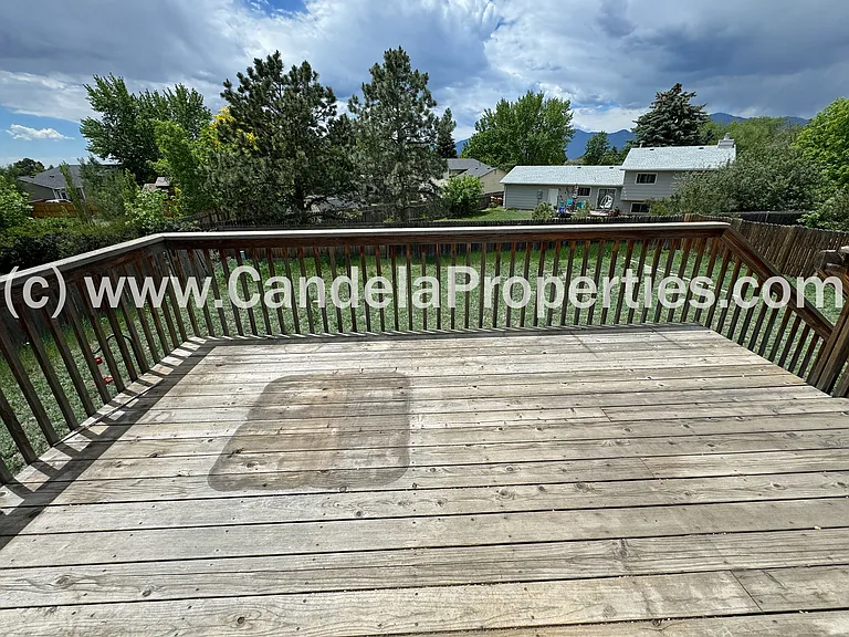 3703 Montebello Dr — Photo 16