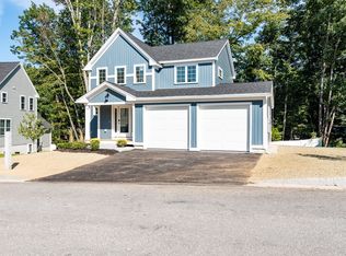 6 Banner Dr, Dover, NH 03820