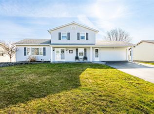 152 Crosby Ln, Rochester, NY 14612