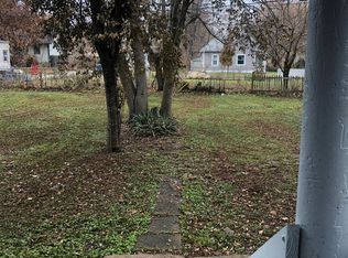 210 Avondale Ave, Champaign, IL 61820