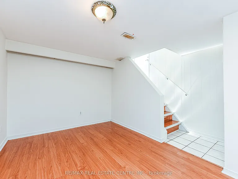 45 Autumn Blvd #LOWER — Photo 19