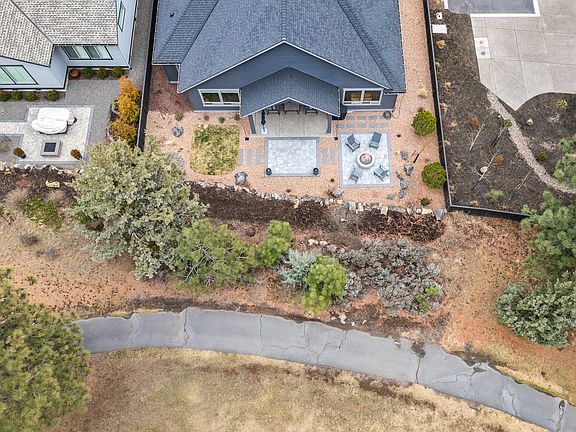 4th image of 3031 NW Hidden Ridge Dr