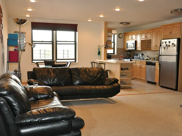 2330 Voorhies Avenue image 1 of 4