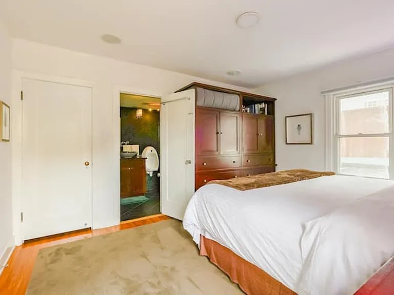 1203 S Rimpau Blvd — Photo 25