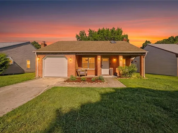 1856 Haviland Dr, Virginia Beach, VA 23454