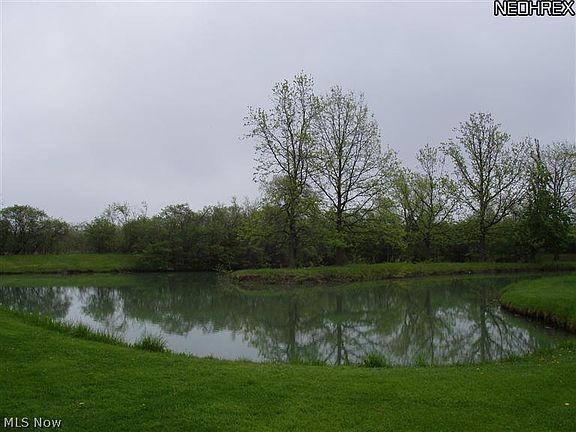 5th image of 4043-4063 W Lakeshore Dr