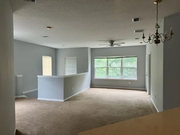 12301 Kernan Forest Blvd, Jacksonville, FL