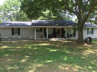 1100 S Adams St, Fulton, MS 38843