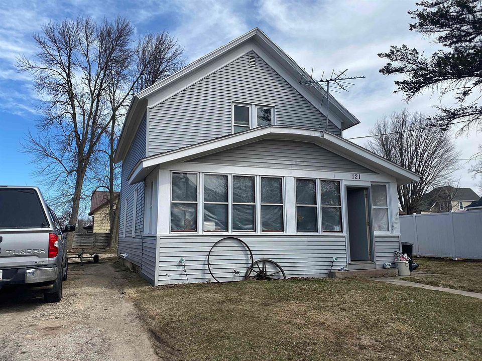 121 E Hofman St, Cecil, WI 54111 Zillow