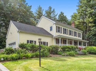 8 Misty Ln, Westford, MA 01886