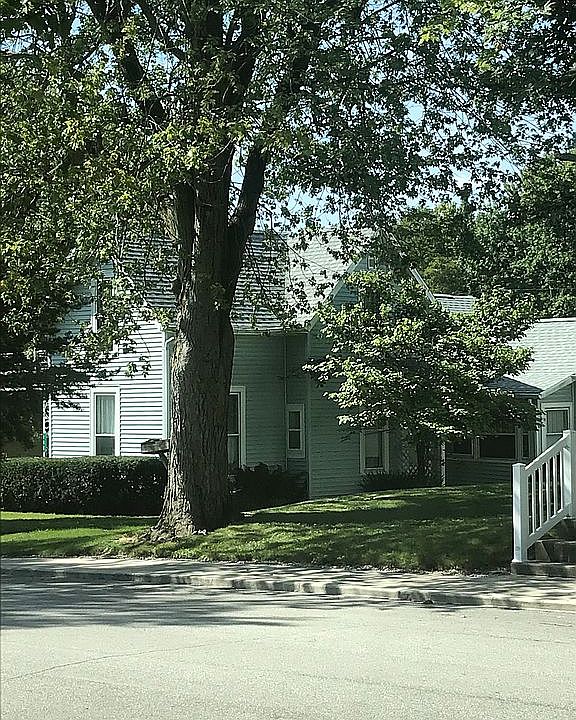 2nd image of 103 N Matilda St