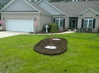 216 Neuchatel Ct, New Bern, NC 28562