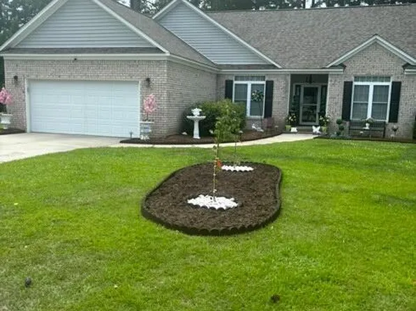 216 Neuchatel Court, New Bern, NC 28562