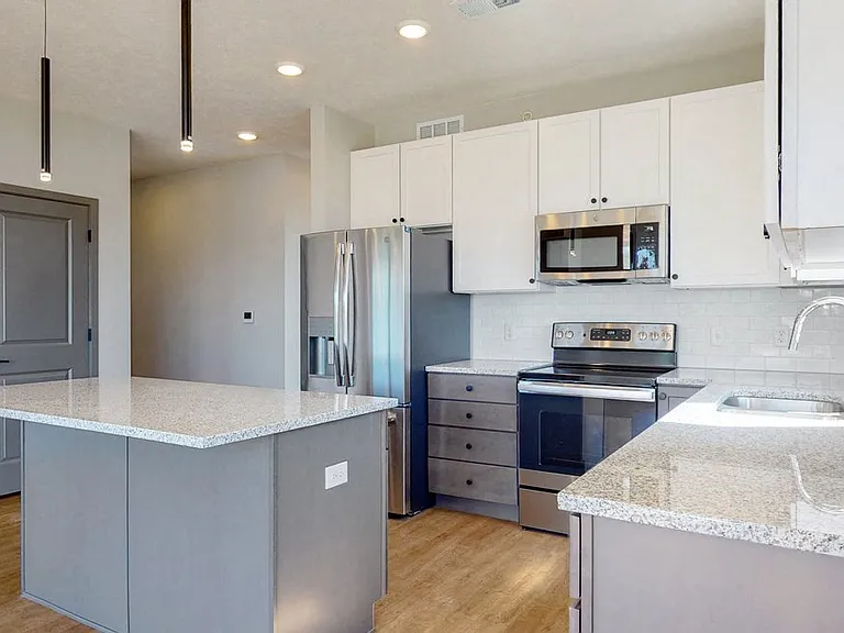 Shine (C2) 2 bedroom - Slate finish