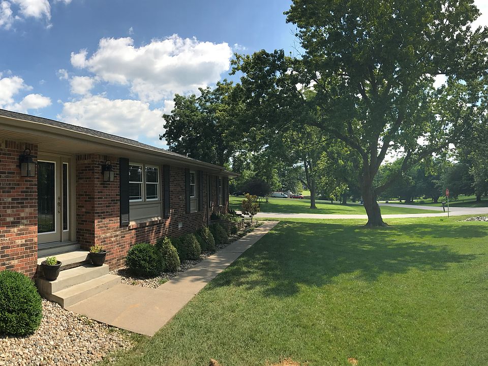1st image of 190 Charlotte Ann Dr