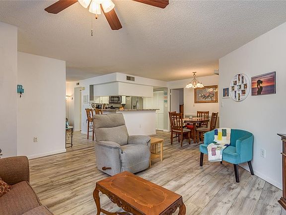 5th image of 1901 Lennox Rd E #1901