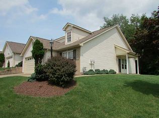 102 Williamsburg Dr, Elizabeth, PA 15037