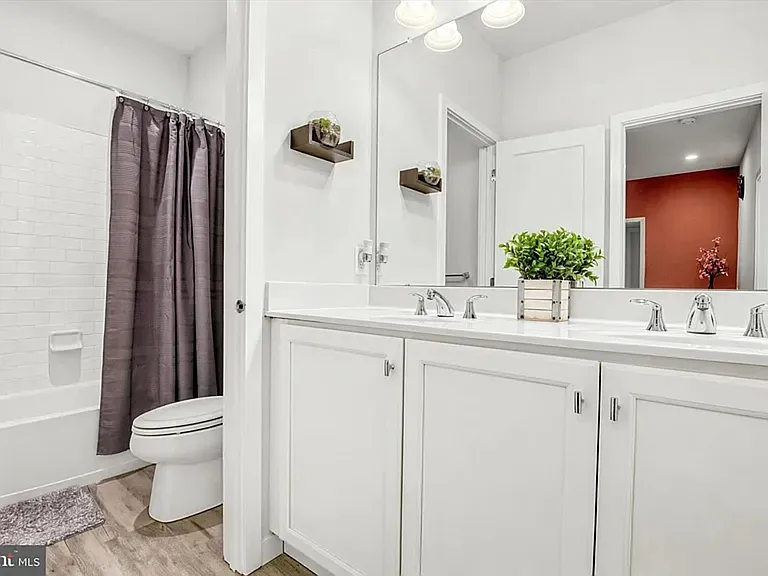 604 McNair Dr — Photo 19