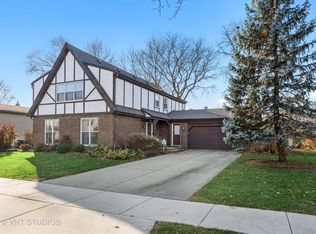 2314 N Brighton Pl, Arlington Heights, IL