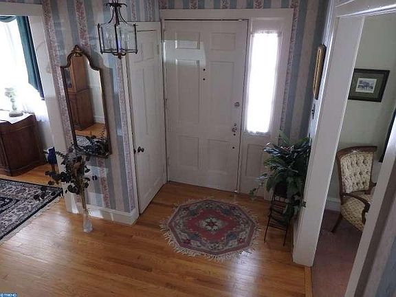 5th image of 2430 Merwood Ln