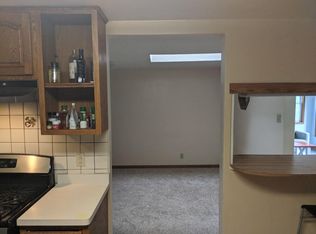 15916 Valley View Rd, Eden Prairie, MN 55344