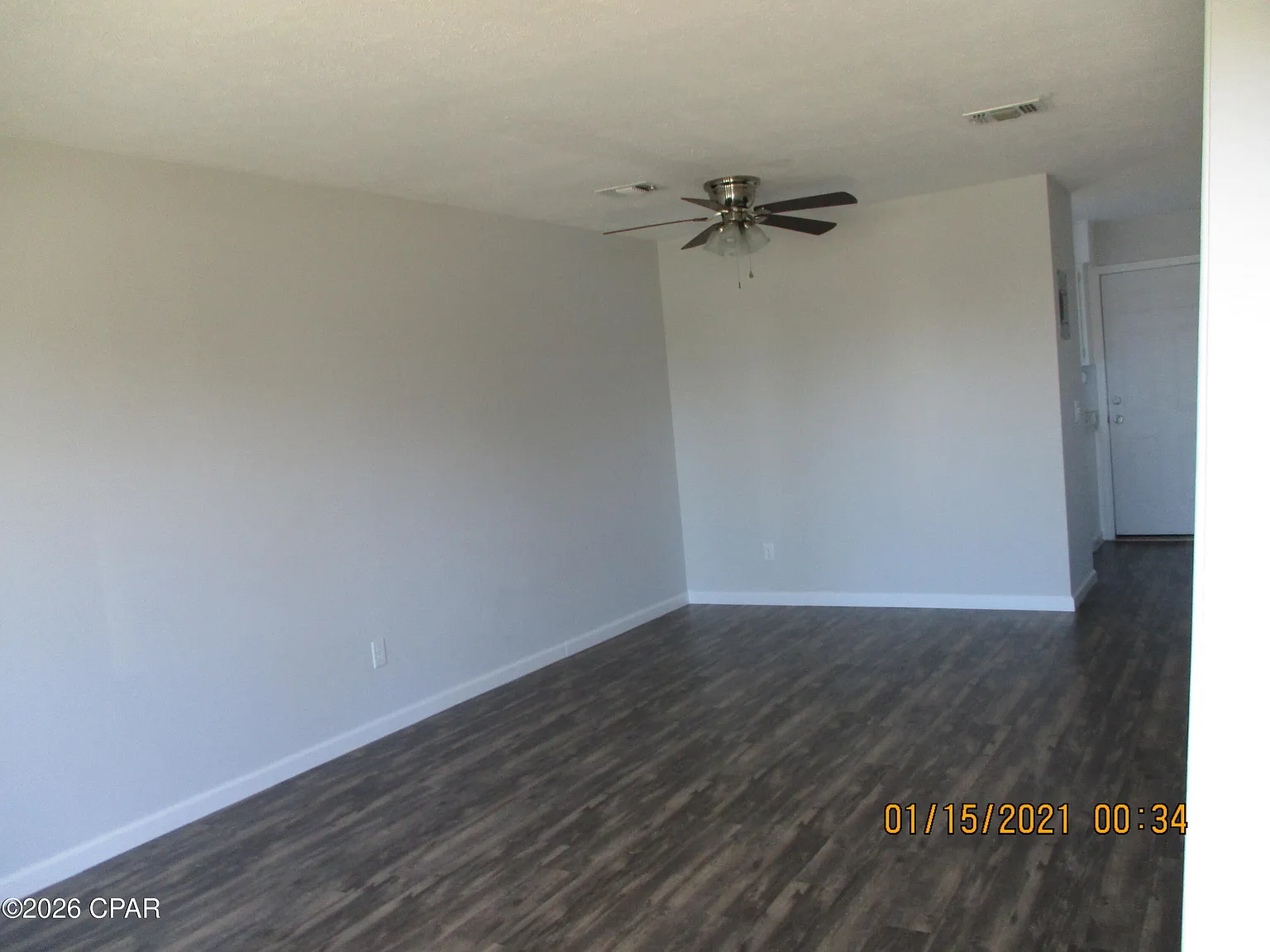 2 bed, 1.5 bath, 988 sqft, $1,195 — Photo 4
