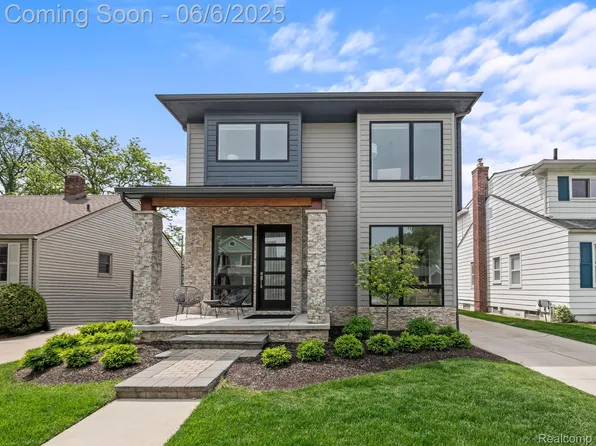 1622 Holland St, Birmingham, MI 48009