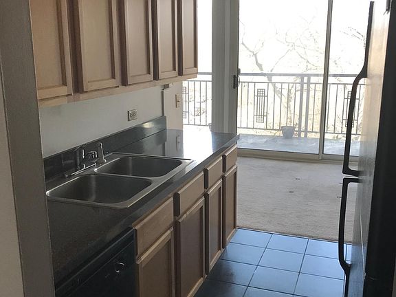 4th image of 5950 Oakwood Dr