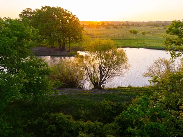 1020 County Road 751, Donie, TX 75838