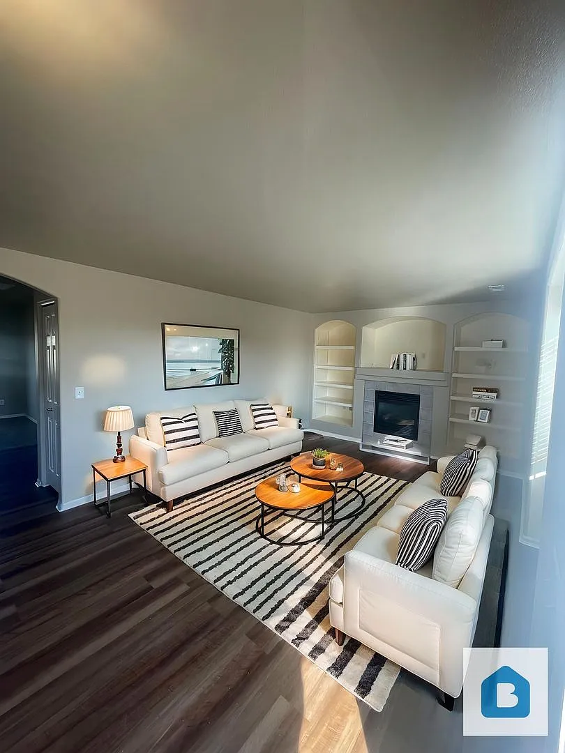 Second-Floor 2-Bedroom Condo Near Powers Blvd — Photo 1