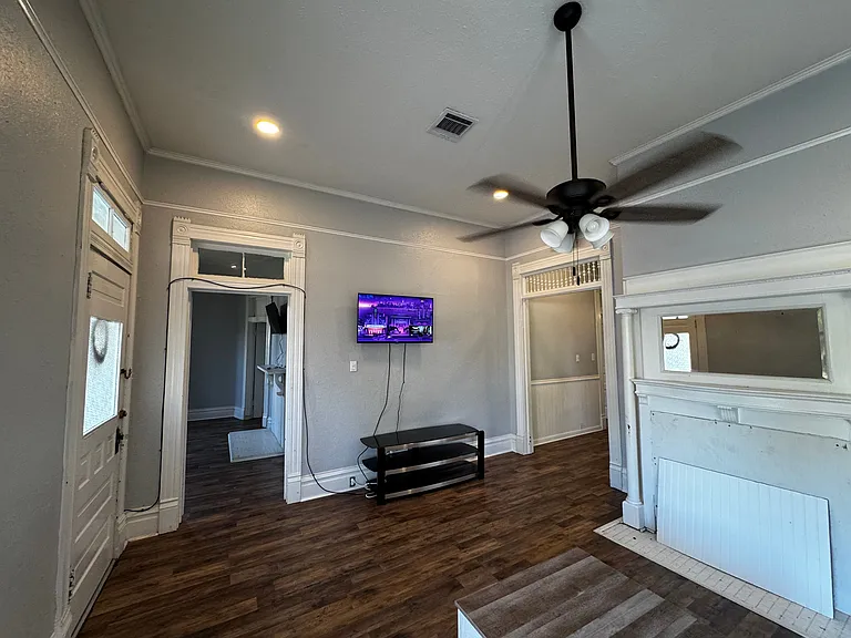 802 Main St — Photo 23