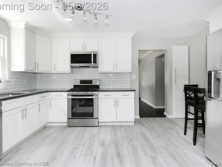 2716 Ardmore Ave — Photo 7