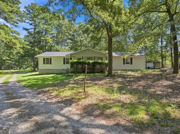 556 Auburn Rd, Auburn, GA 30011