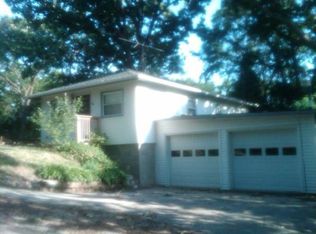 136 Lakeview Ave, Edgerton, WI 53534