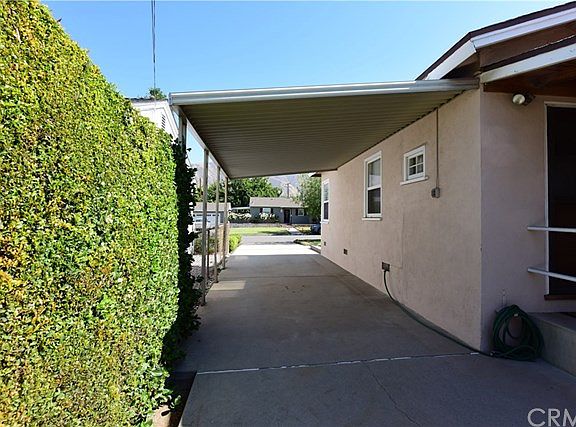 4th image of 630 Lochleven St