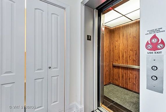 3rd image of 3125 N Lincoln Ave Unit 201