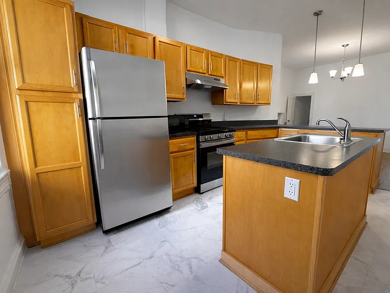 450 E Lorraine Ave — Photo 8