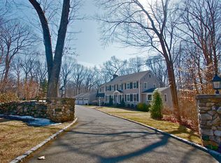 820 Gilbert Hwy, Fairfield, CT 06824