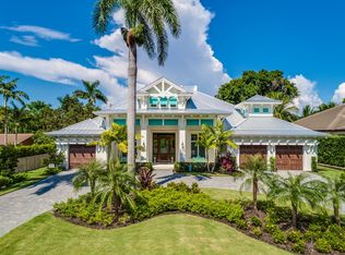 423 Spinnaker Dr, Naples, FL 34102