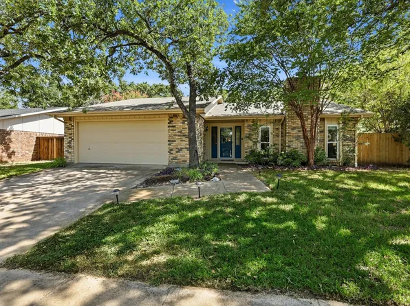 3800 Aspenwood Dr, Bedford, TX 76021